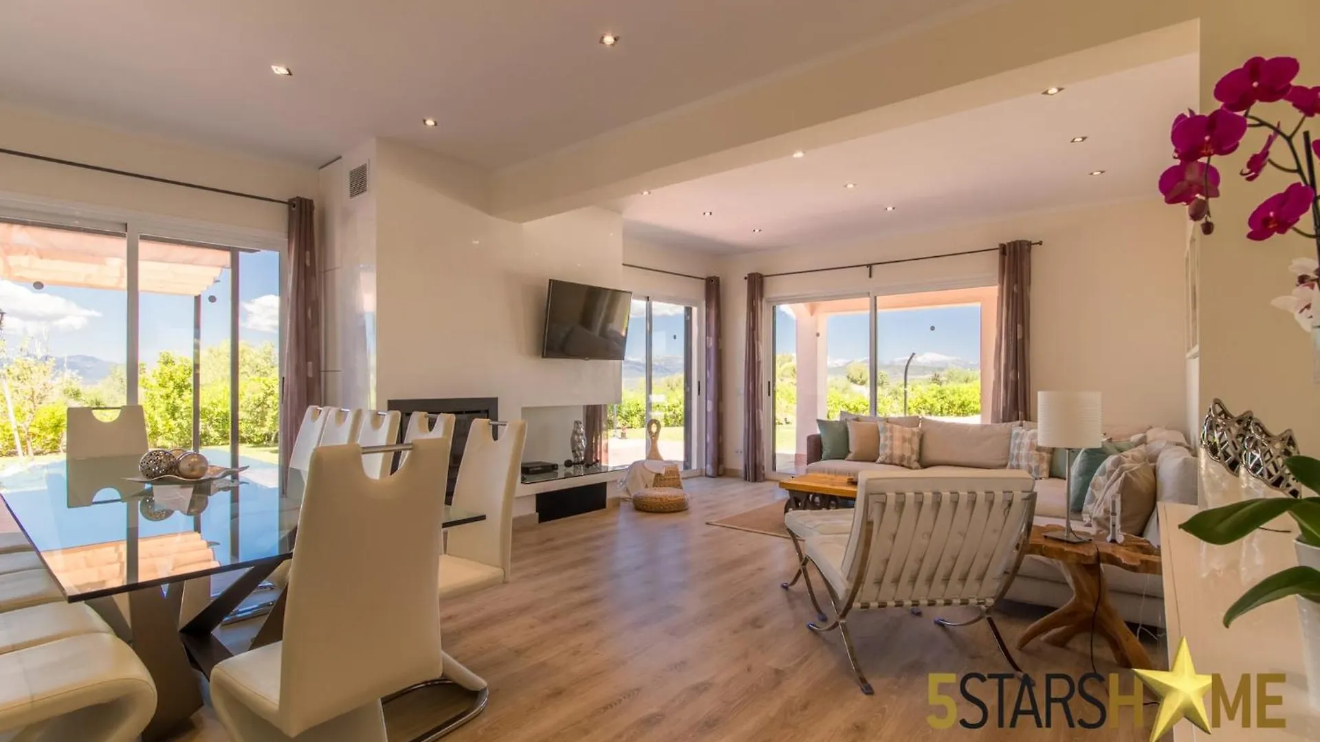 Charming Villa In San Jordi Colonia de Sant Jordi